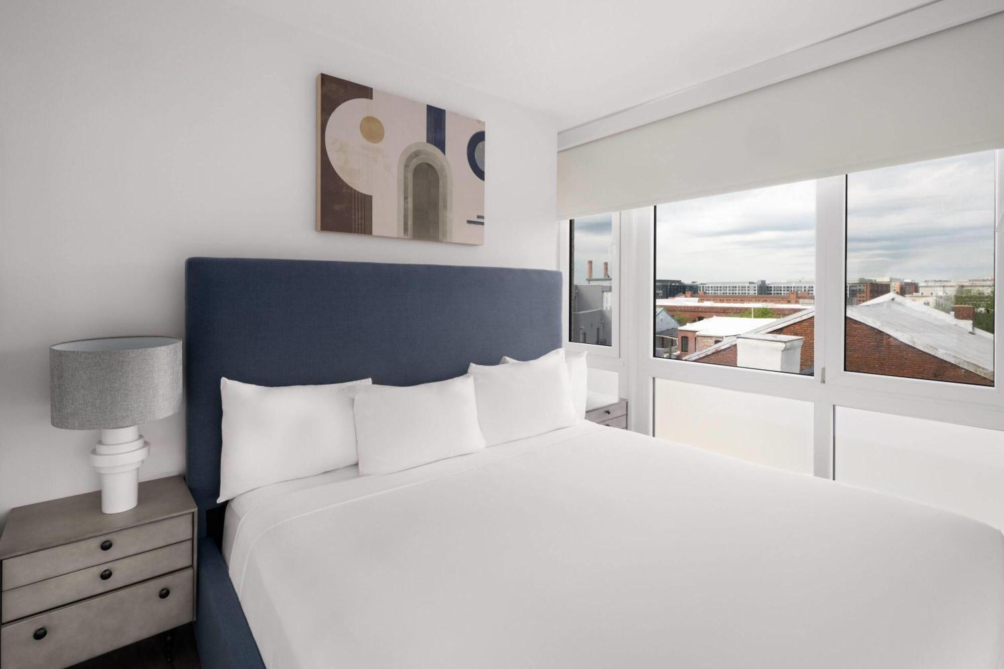 1 Queen Bed, 1-Bedroom Deluxe Apartment, Non-Smoking